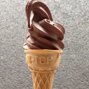 チョコレートソフトクリーム